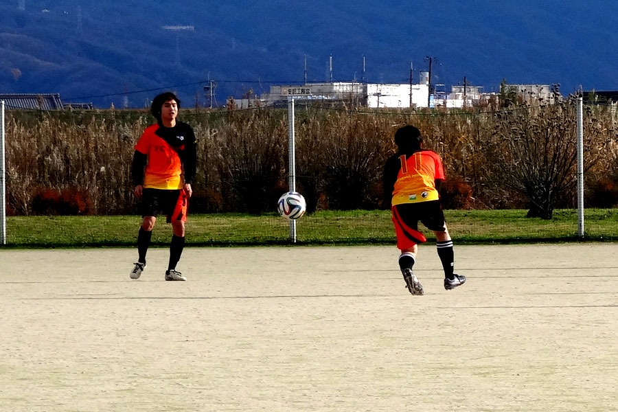 2015.12.27第2試合　35CL第3節 タカモト道路団 2-0 FC Noel　Photo8